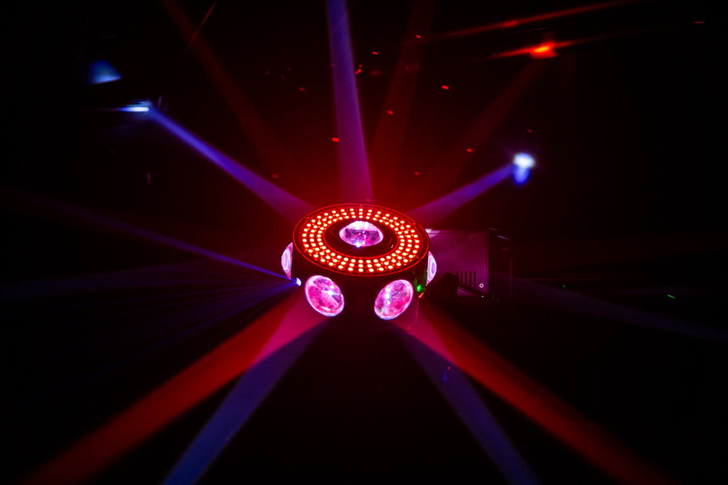 UFO X4 – Moving Effect med Laser, Strobe och RGBW